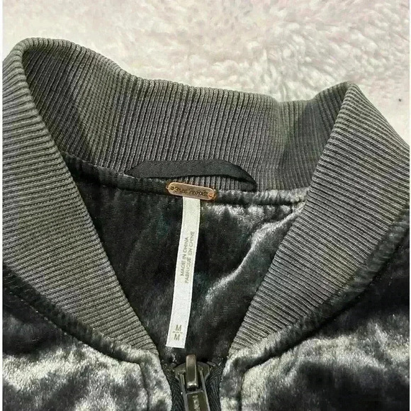 Free People Ruched Plush Velvet Bomber Jacket Medium Gray Draped Zip Front - Picture 3 of 7
